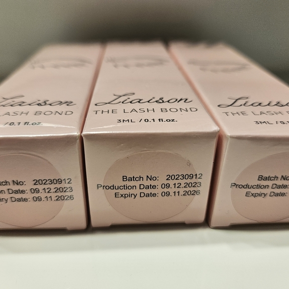 Liaison The Lash Bond - Picture 3 of 3